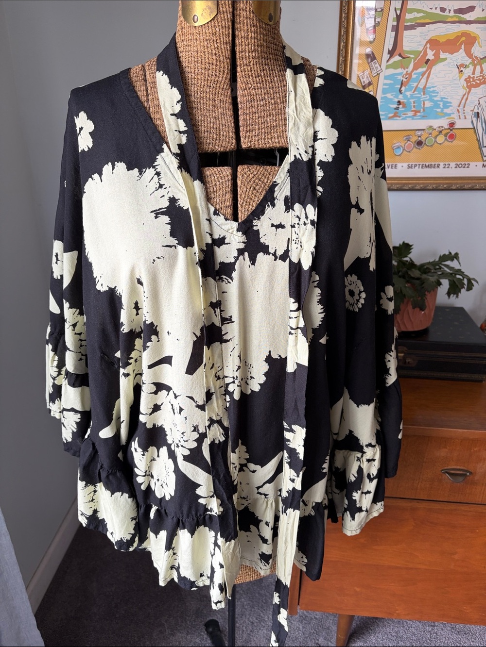 Anthropologie Bel Kazan Black & Cream Floral  Blouse Caftan